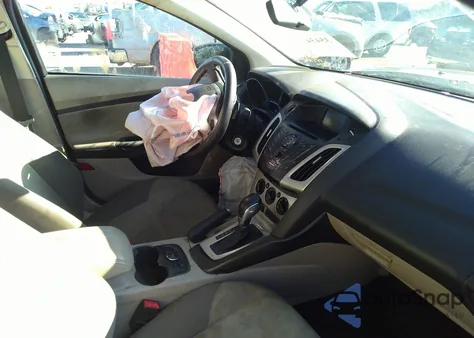 2014 Ford Focus Se из США, поврежденный, VIN 1FADP3F2XEL431237